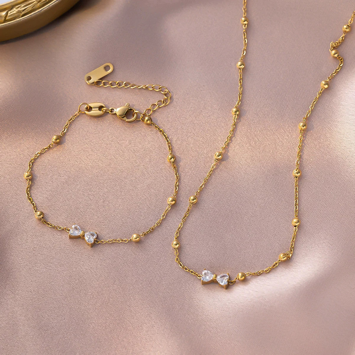 LuxeShine - Joyería Moderna en Acero 316L con Circón